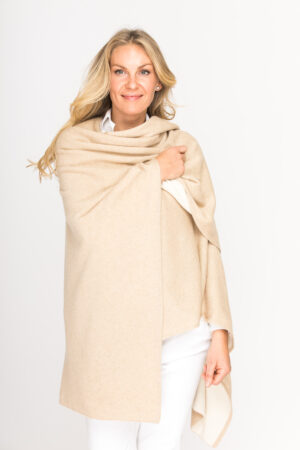 Kaschmir Poncho aus Double-Strick