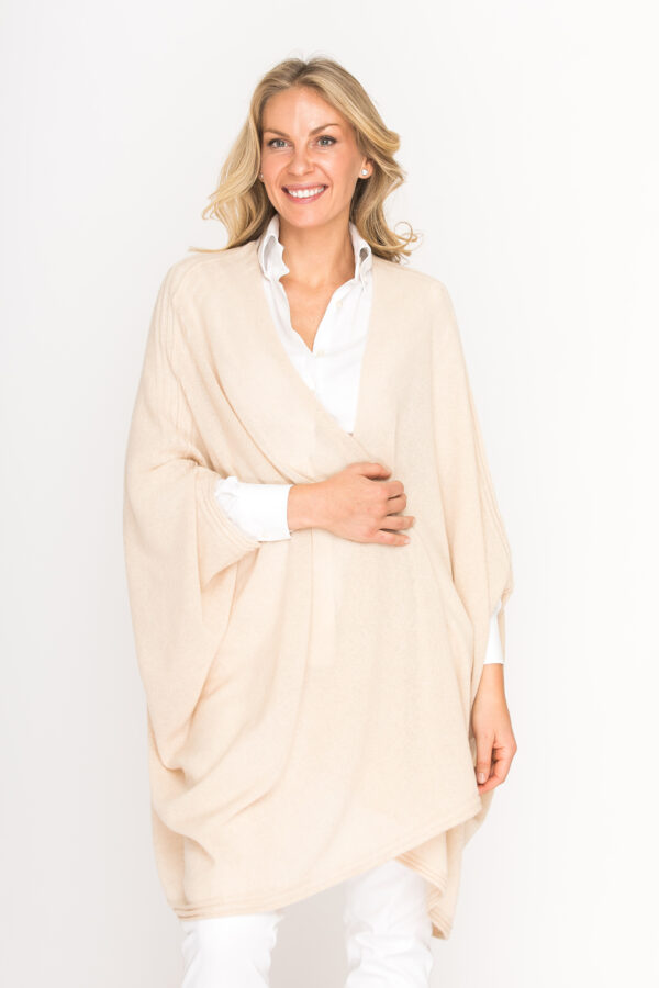 Leichter Kaschmir Poncho mit Ärmeln