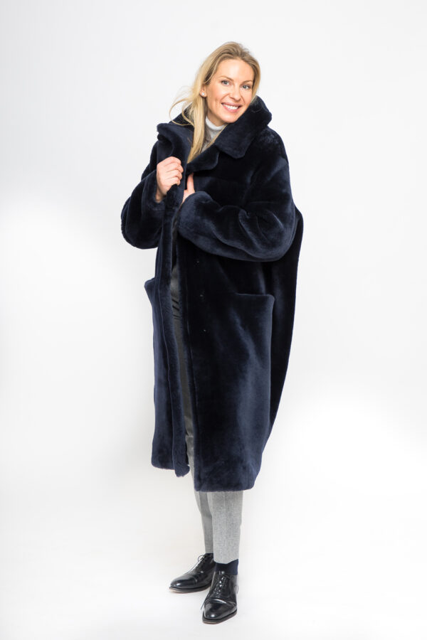 Blauer Lammfell Mantel – Bild 3
