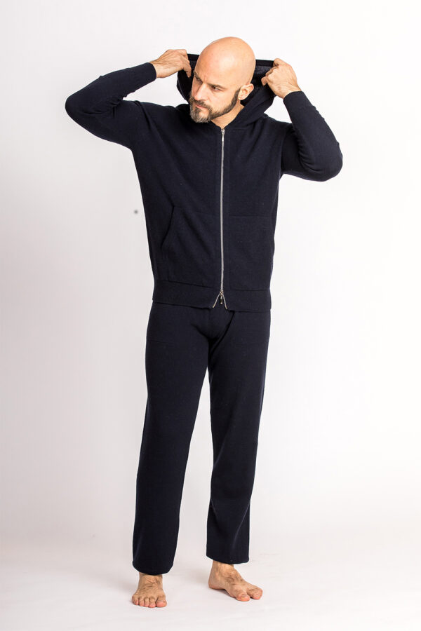 Cardigan und Hose aus Kaschmir 1 Fädig – Bild 2