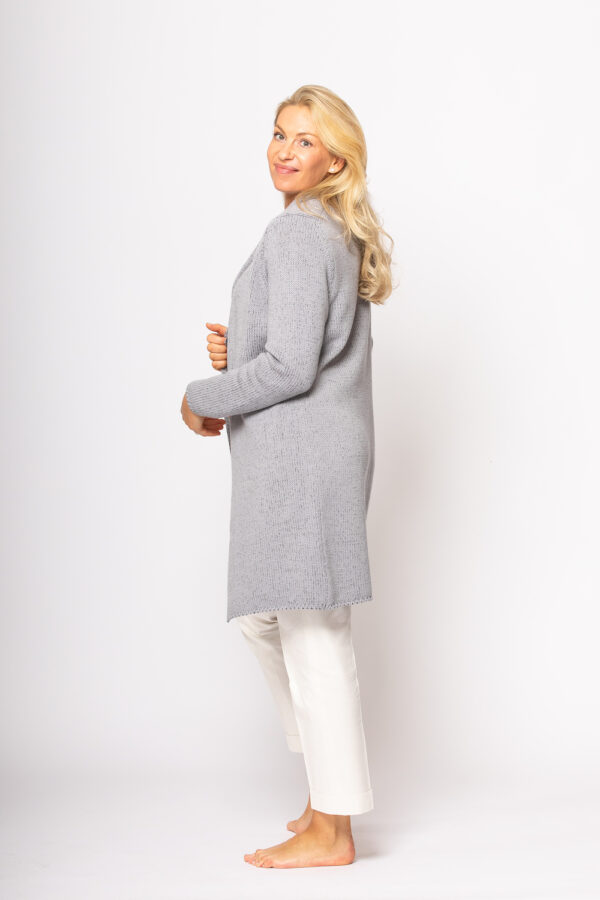 Lange Strickjacke aus Kaschmir – Bild 2